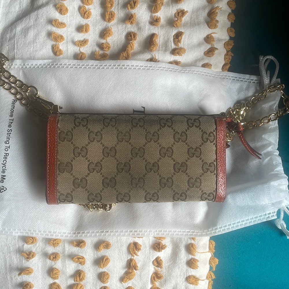 Gucci GG Canvas Wallet on Chain